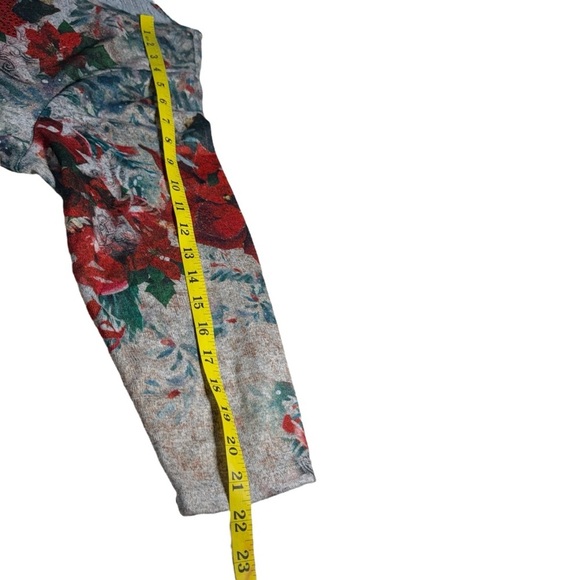 One World NWT Poinsettia Holiday Asymmetrical Top 2X Rhinestone Floral Christmas - Picture 7 of 14